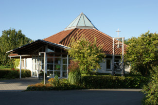 Magdalenenkirche mit Glockenturm