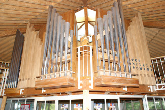 erweiterte Orgel der Magdalenenkirche